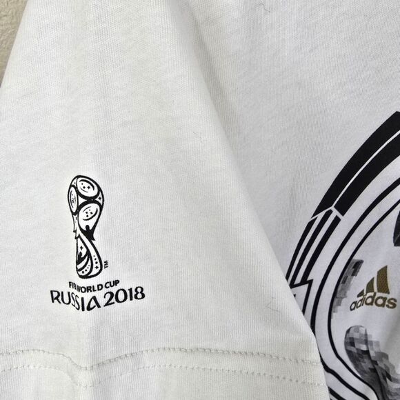 NEW Adidas Mens Short Sleeve 2018 Russia World Cup Telstar Matchball Tee Large - Picture 5 of 8